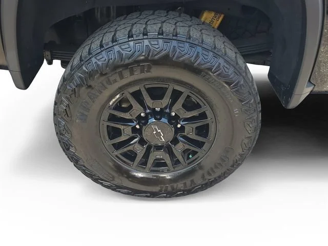 Used 2024 Black Chevrolet ZR2 image 32