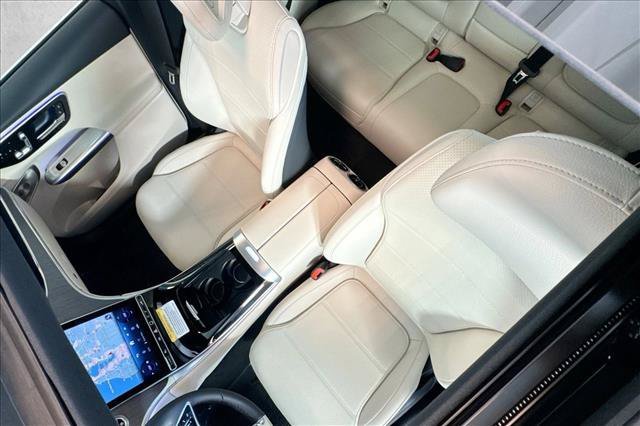 New 2026 Polar White Mercedes-Benz GLC 300 image 49