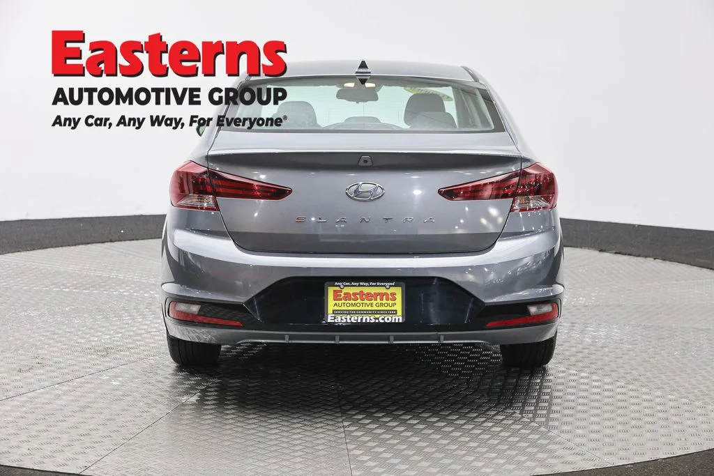 Used 2019 Gray Hyundai Value Edition image 6