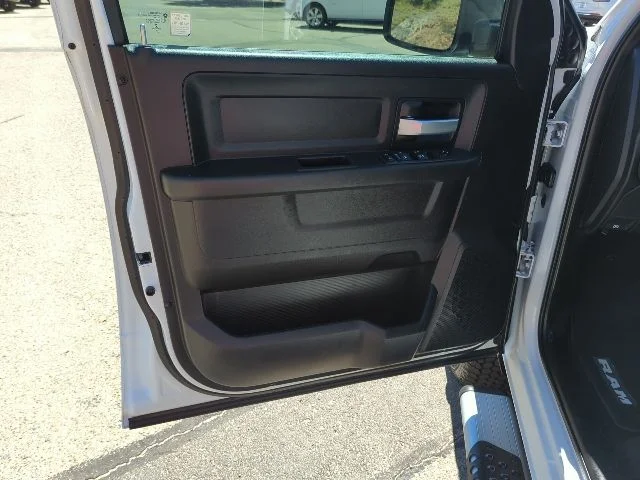 Used 2019 White Ram Tradesman image 17