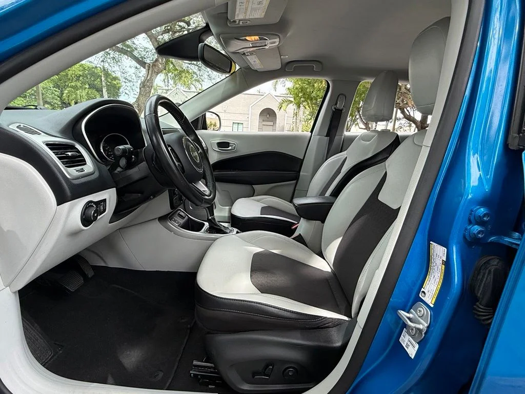 Certified Used 2019 Blue Jeep Latitude image 16