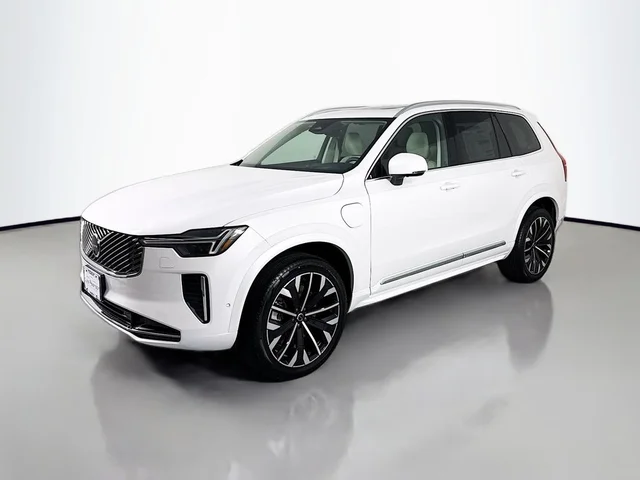2026 Volvo XC90 Plug-In Hybrid T8 Ultra