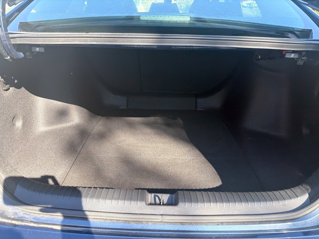 Certified Used 2025  Honda SE image 36