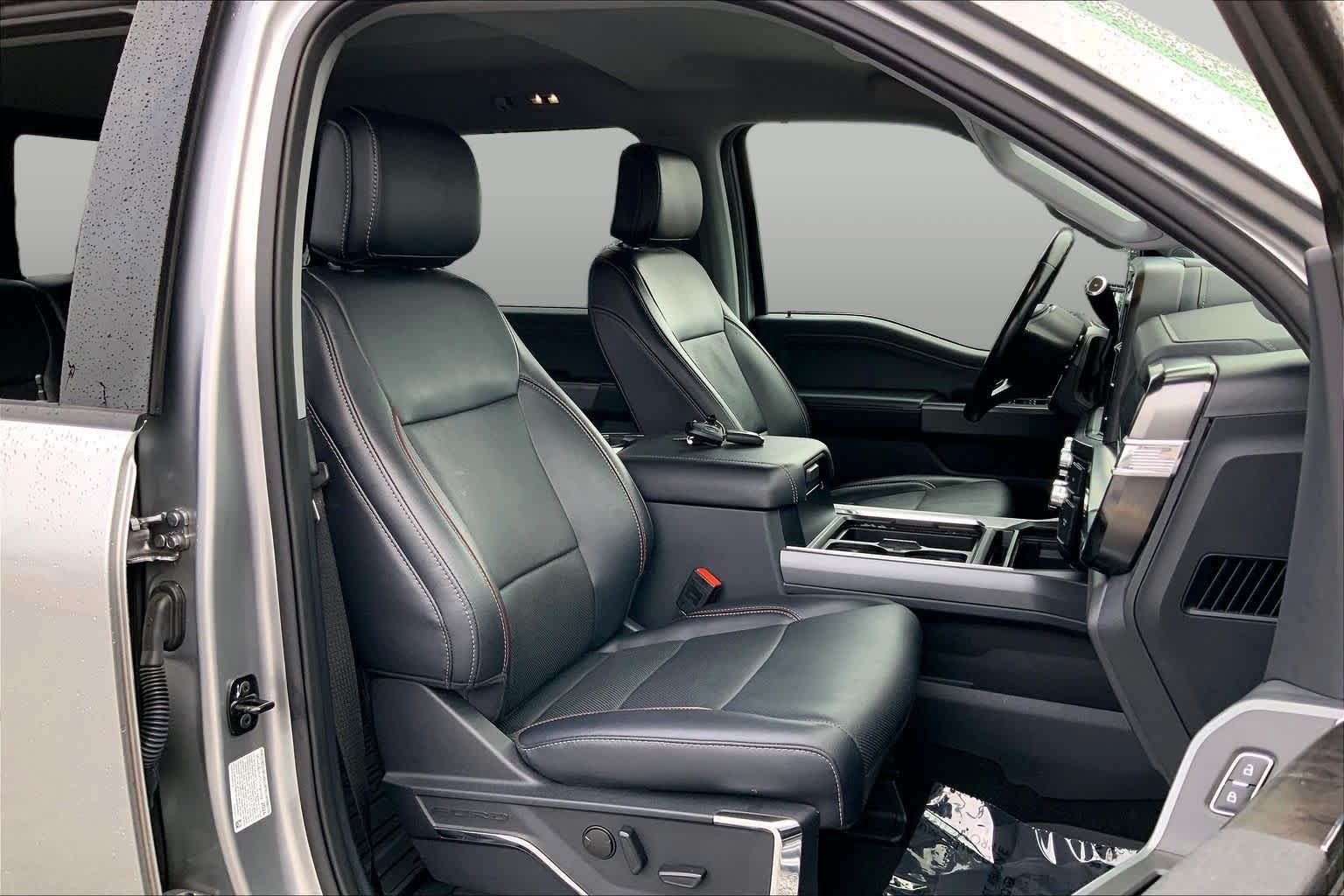 Used 2024 Iconic Silver Metallic Ford LARIAT image 9