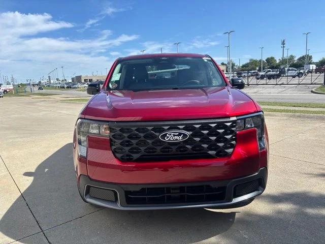 New 2026 Ruby Red Metallic Tinted Clearcoat Ford XLT image 36