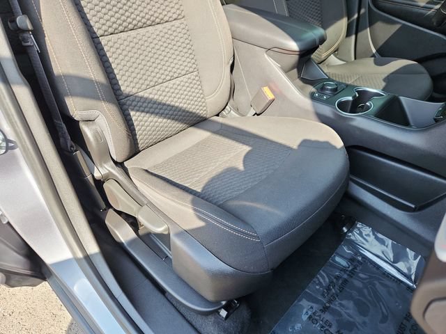 Used 2019 SATIN STEEL METALLIC GMC SLE image 25