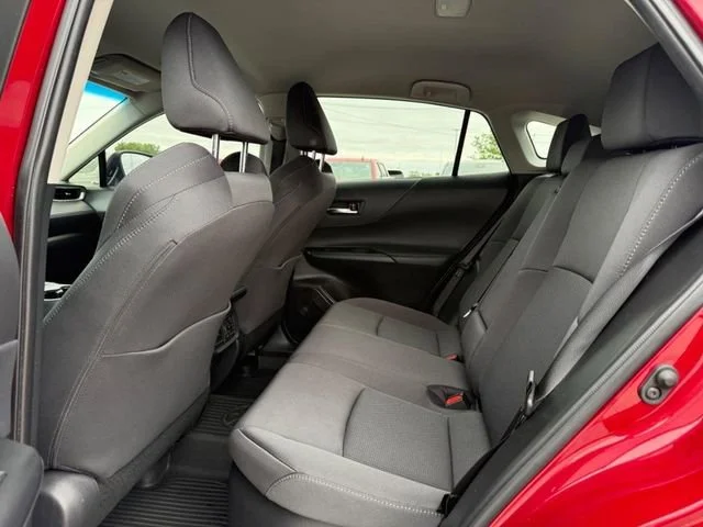 2023 Toyota Venza LE - Photo 10