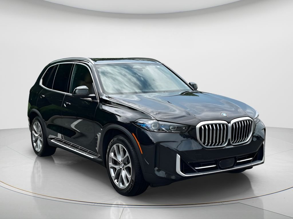 Used 2026 Black Sapphire Metallic BMW xDrive40i image 3