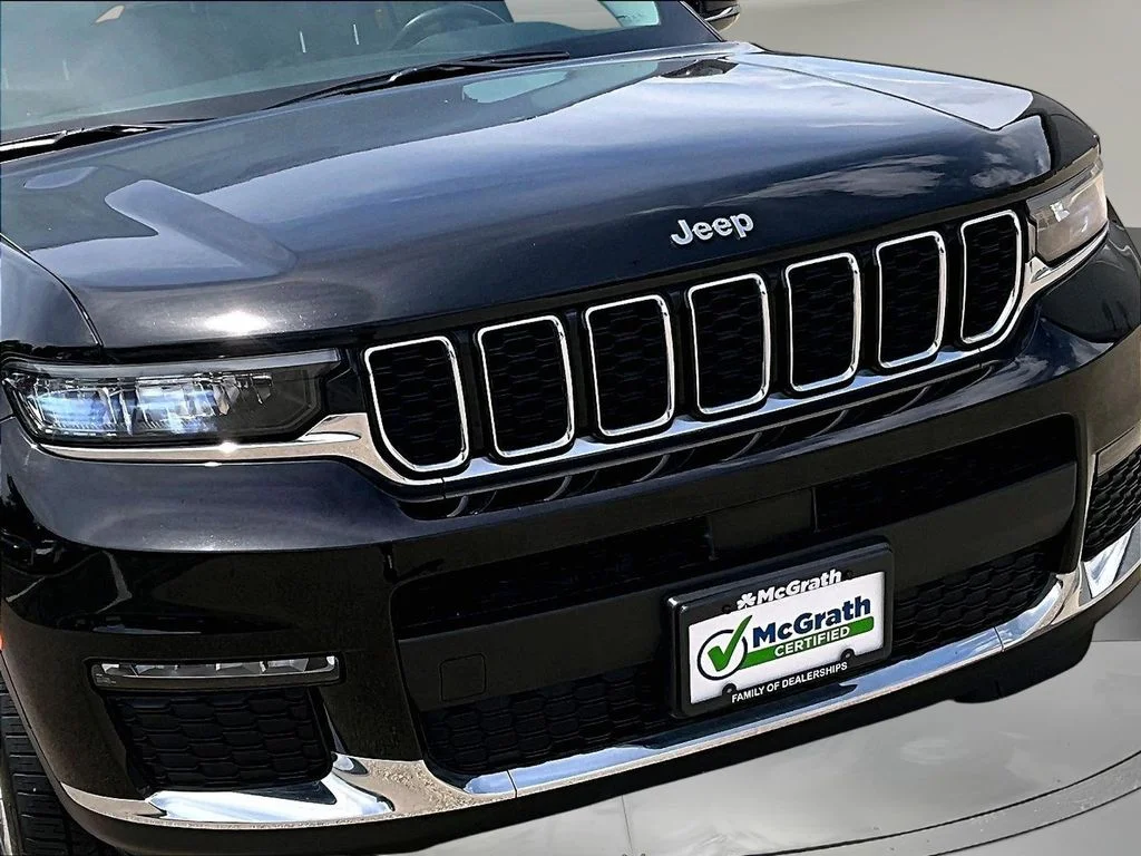 Used 2021 Black Jeep Limited image 36