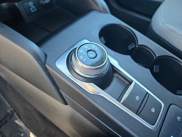 Used 2022 White Ford SE image 13