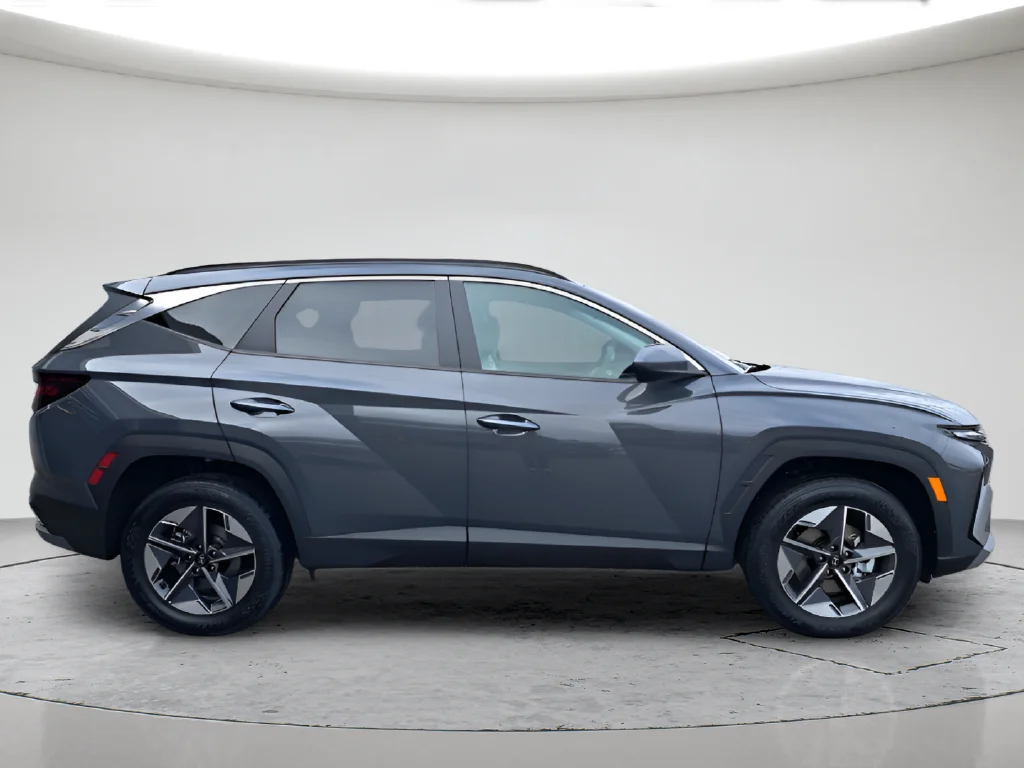 New 2026 Gray Hyundai SEL image 4