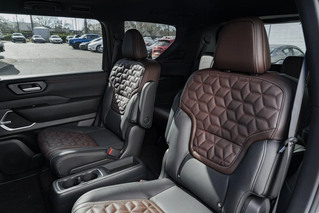 New 2026 Aspen White TriCoat Nissan Platinum image 23