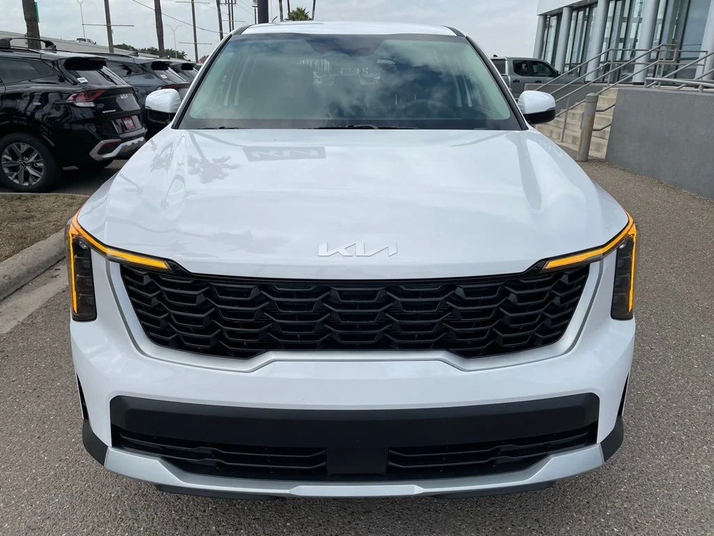New 2026 White Kia LX image 2