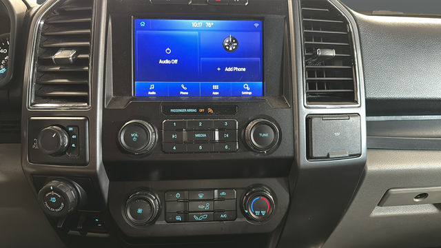 Used 2019 Blue Ford XLT image 12