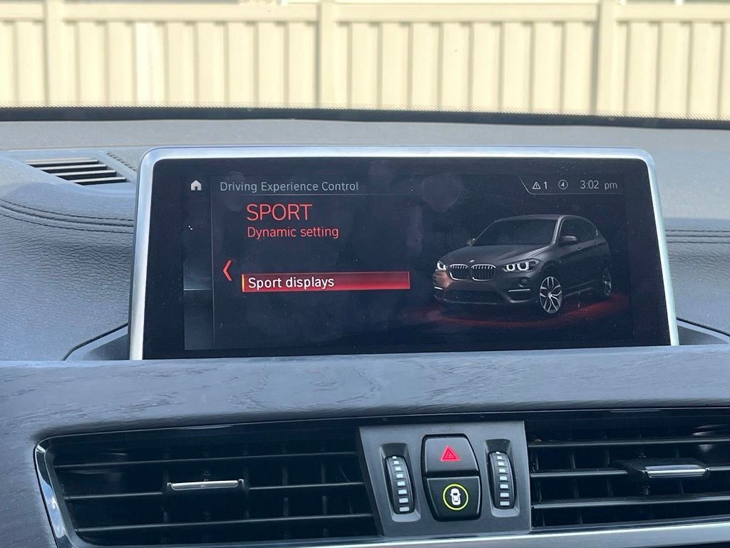 Used 2020 Beige BMW xDrive28i image 38
