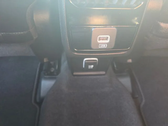 Used 2024 Silver Jeep Limited image 11