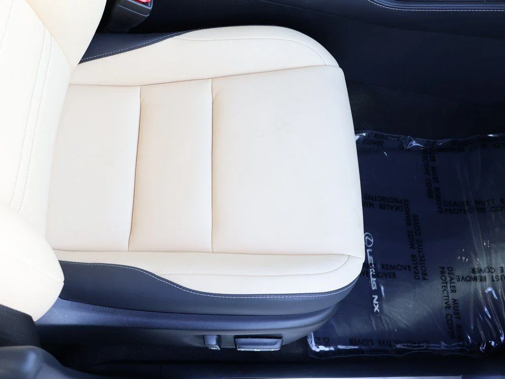 2021 Lexus NX 300 - Photo 31