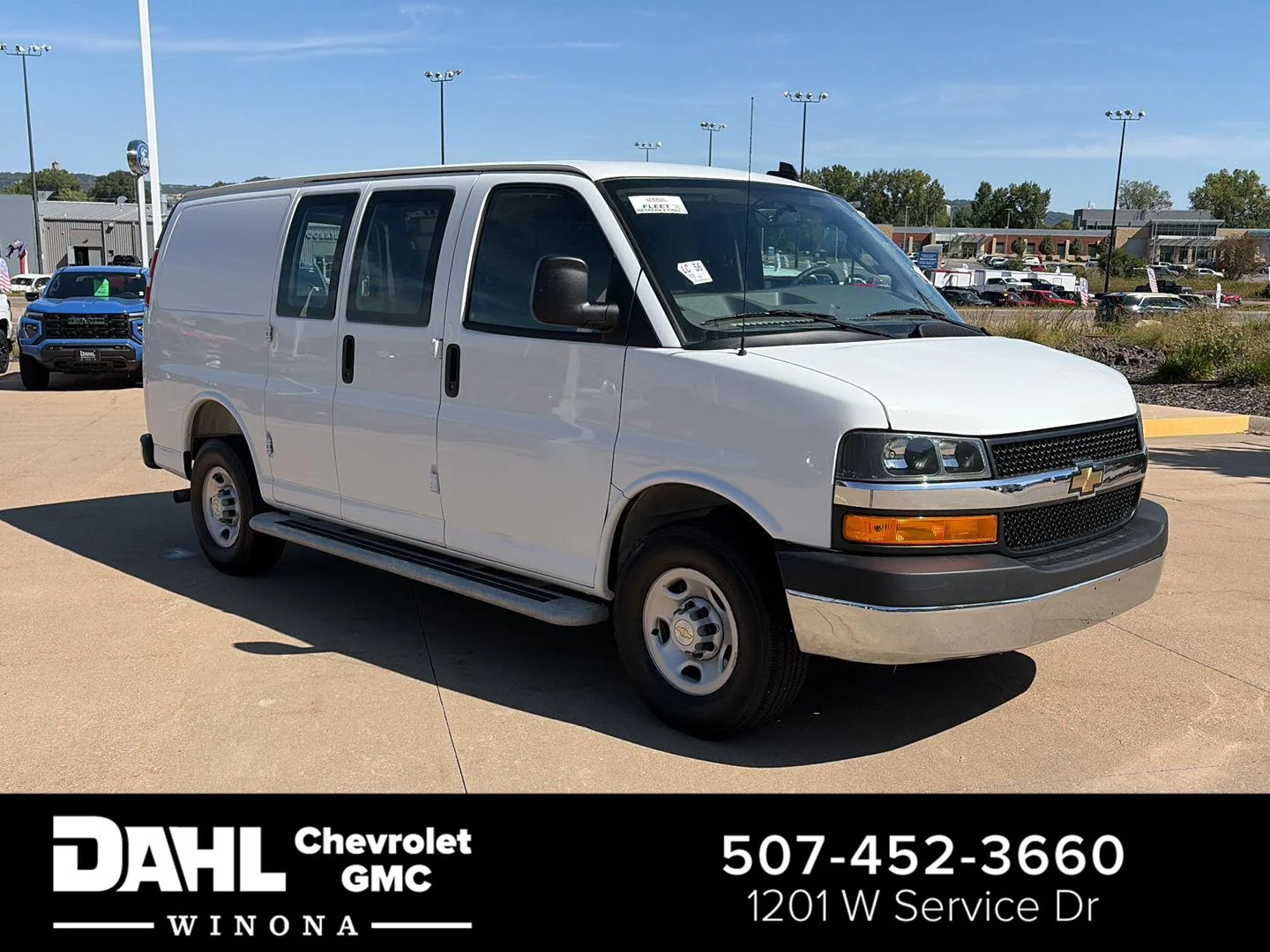 Used 2025 Summit White Chevrolet WT image 1