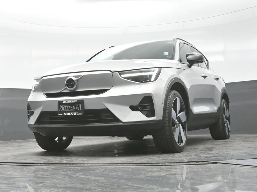Certified Used 2023 Silver Dawn Volvo Ultimate image 24
