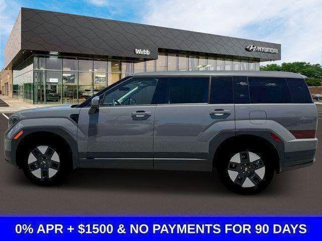New 2026 Gray Hyundai SE image 3