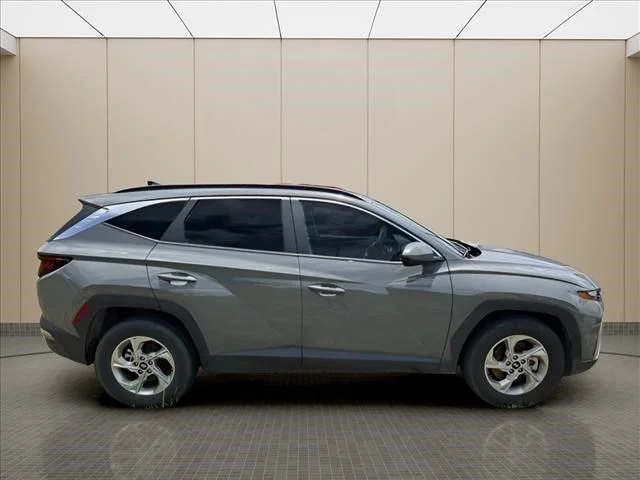 Used 2024 Gray Hyundai SEL image 13