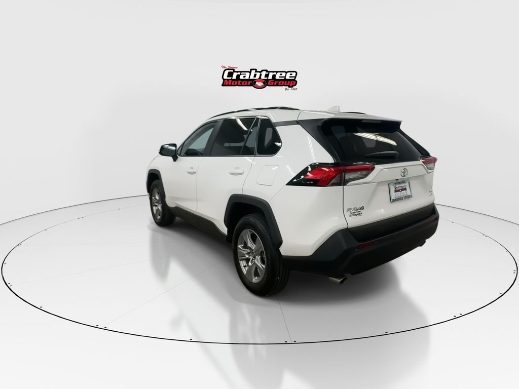 Used 2025 White Toyota XLE image 6