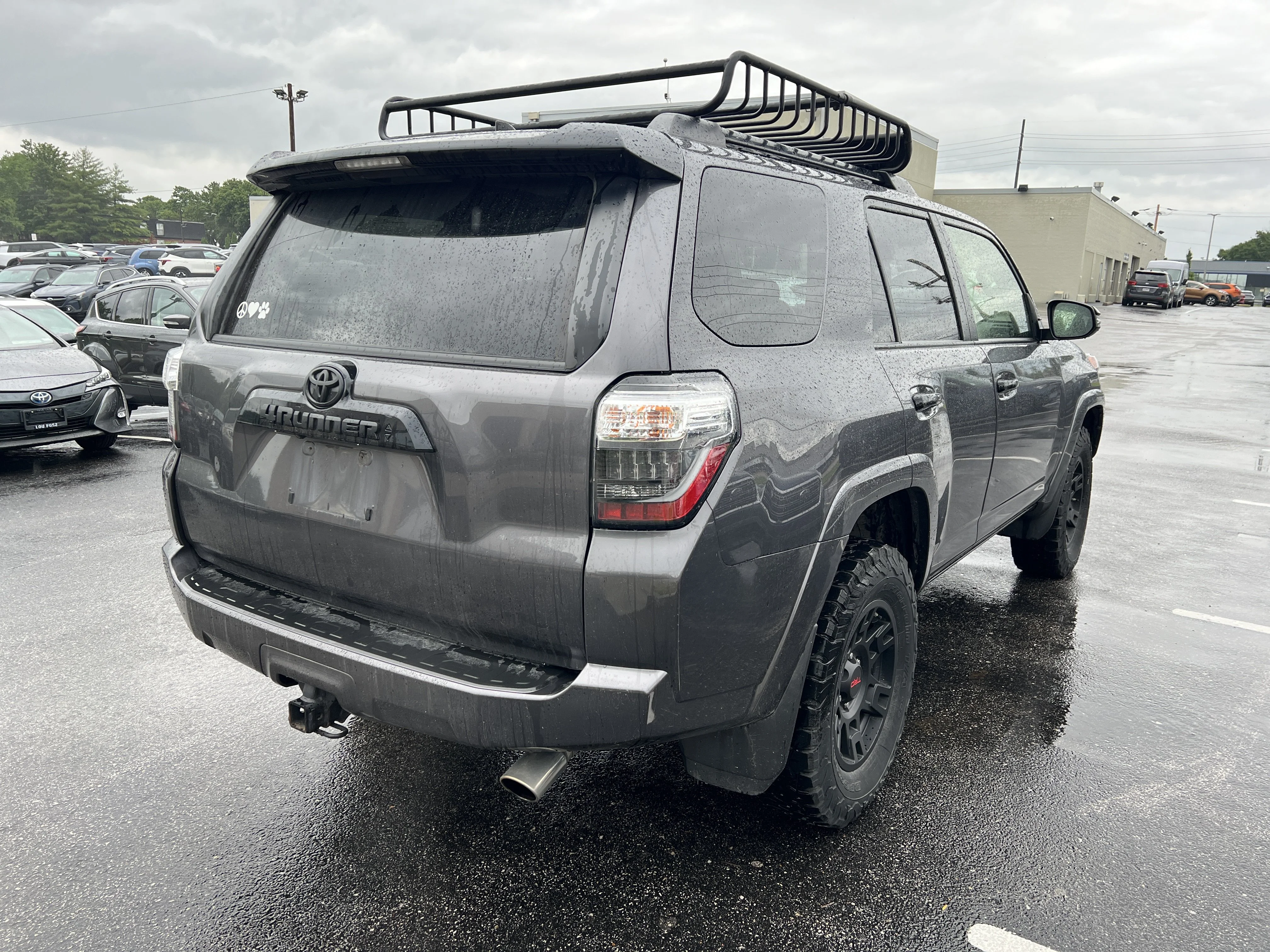 Used 2021 Magnetic Gray Metallic Toyota Venture image 7
