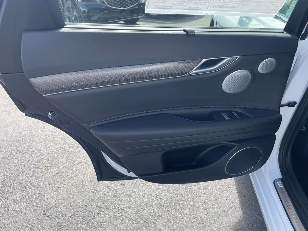 New 2026 White Genesis 3.5T image 21