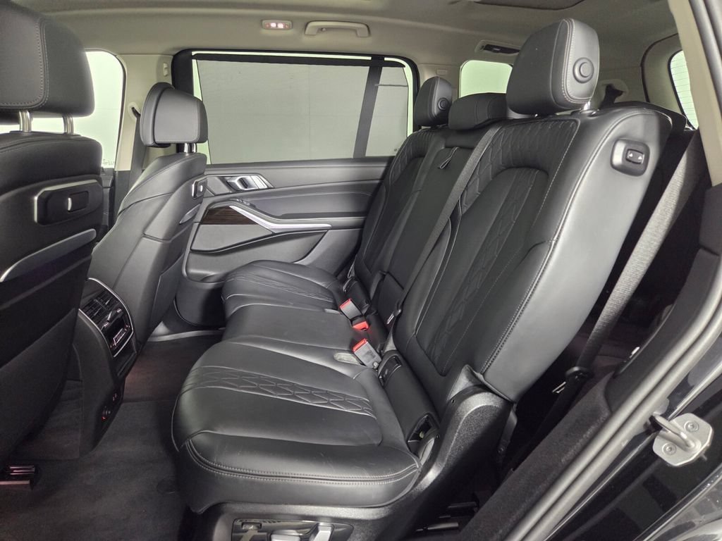 2025 BMW X7 40i - Photo 23