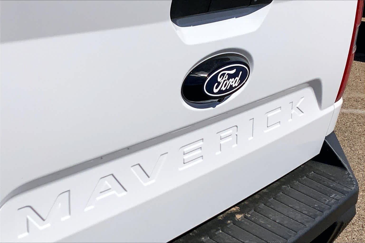 New 2026 Oxford White Ford XLT image 15