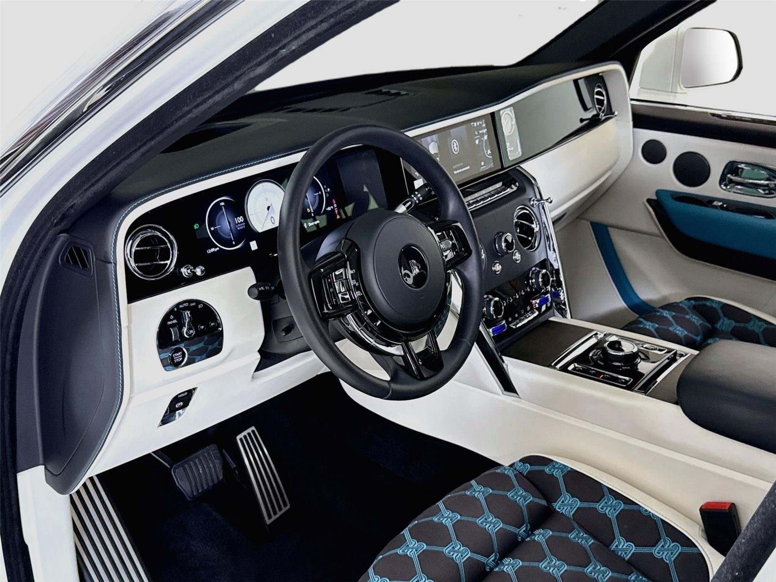 Used 2025 English White Rolls-Royce 26