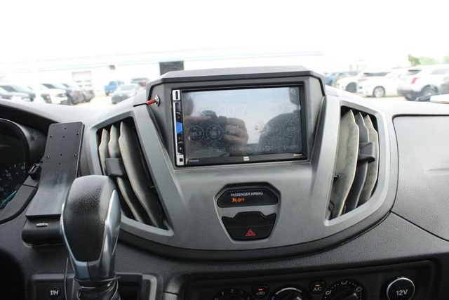 Used 2018 Oxford White Ford Base image 16