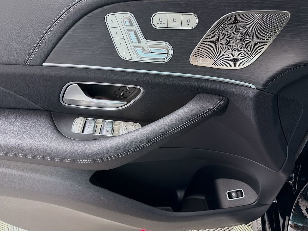 New 2026 Obsidian Black Metallic Mercedes-Benz GLE 450 image 52