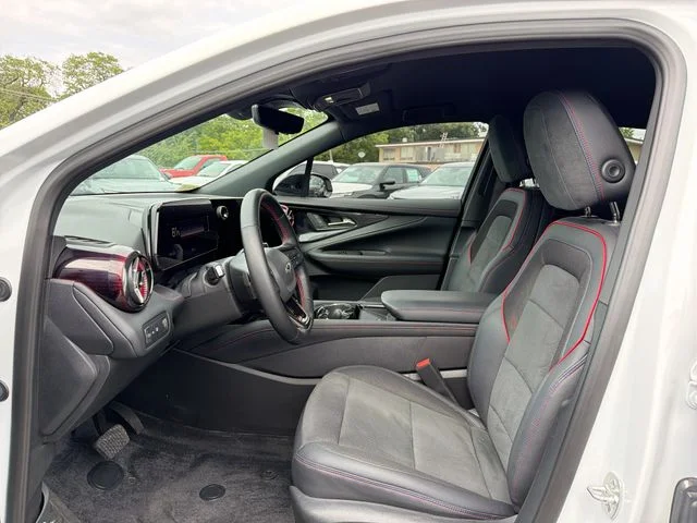 Used 2024 White Chevrolet RS image 17