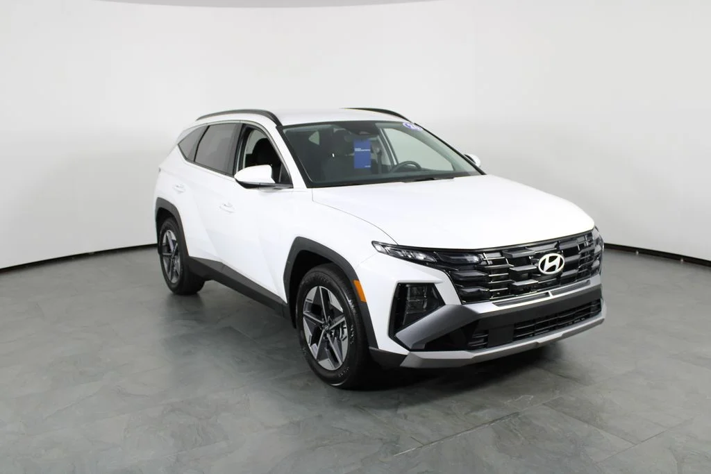 Used 2026 White Hyundai SEL image 14