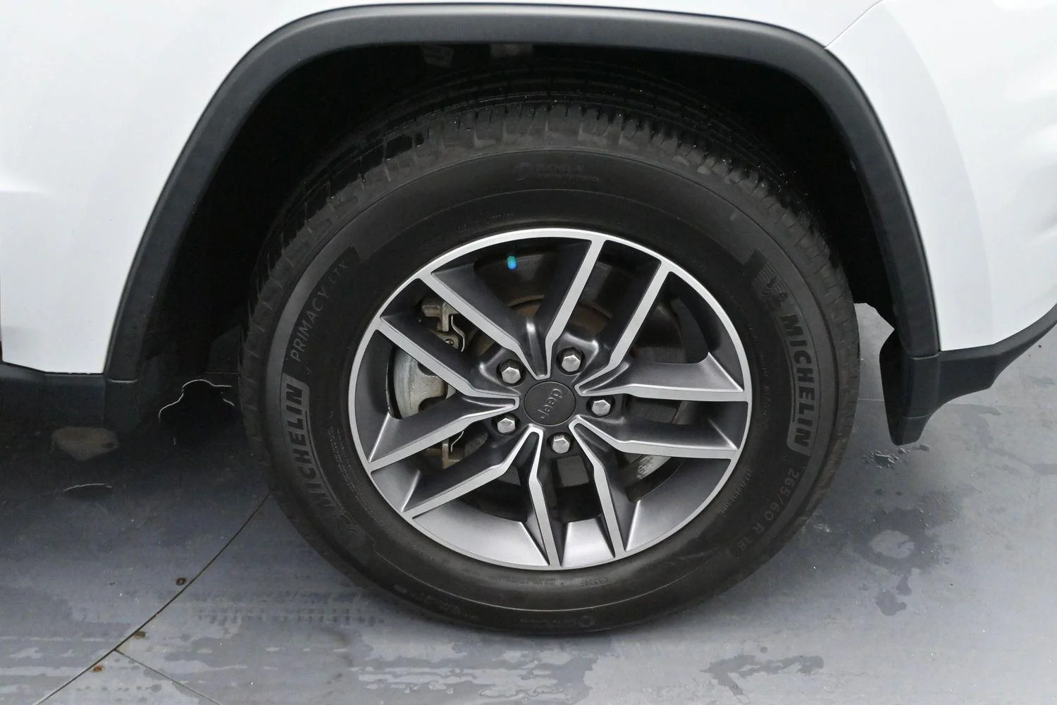 Used 2021 Bright White Clearcoat Jeep Limited image 34