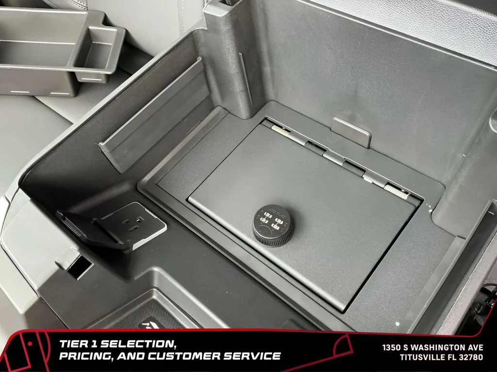 New 2026 Glacier White Tricoat GMC SLT image 44
