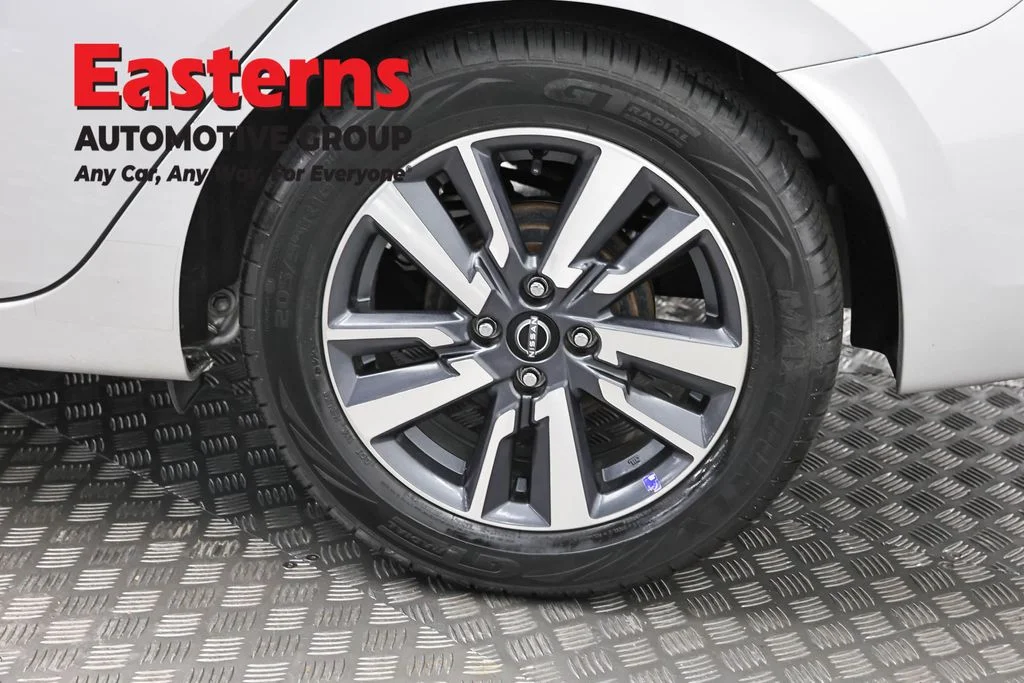 Used 2023 Silver Nissan 1.6 SV image 33