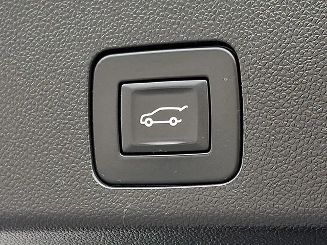 Used 2023 Gray Buick Select image 29