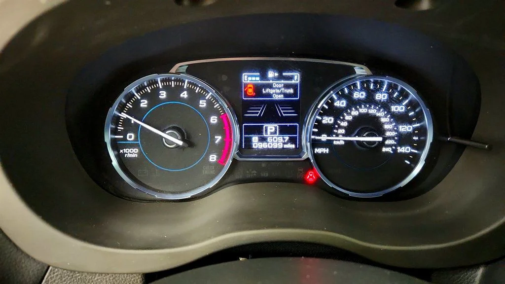 Used 2018 Crystal White Pearl Subaru 2.5i Touring CVT image 29
