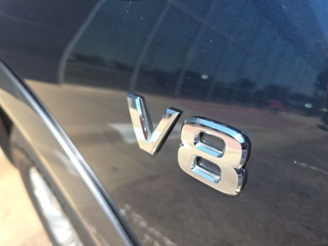 Used 2019 Blue Nissan SV image 5