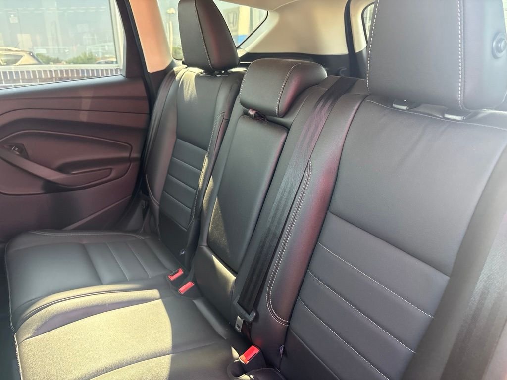 Used 2016 Magnetic Ford Titanium image 36