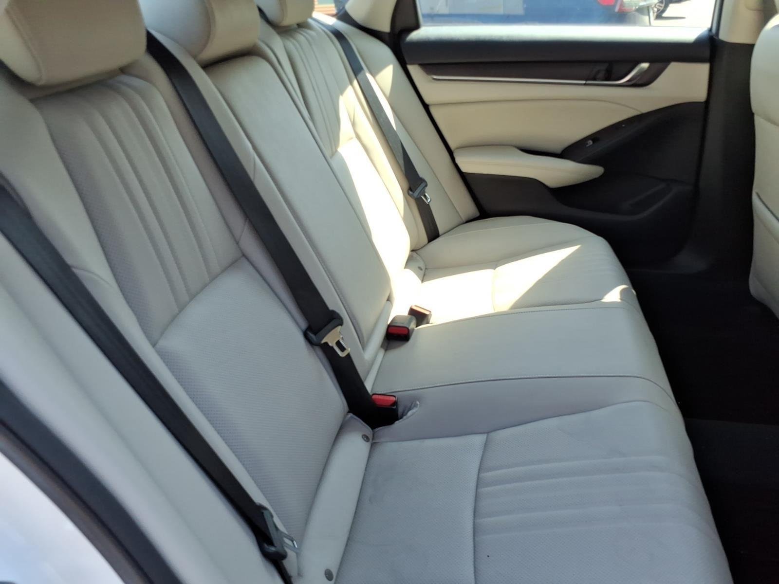 Used 2021 Platinum White Pearl Honda Touring image 24