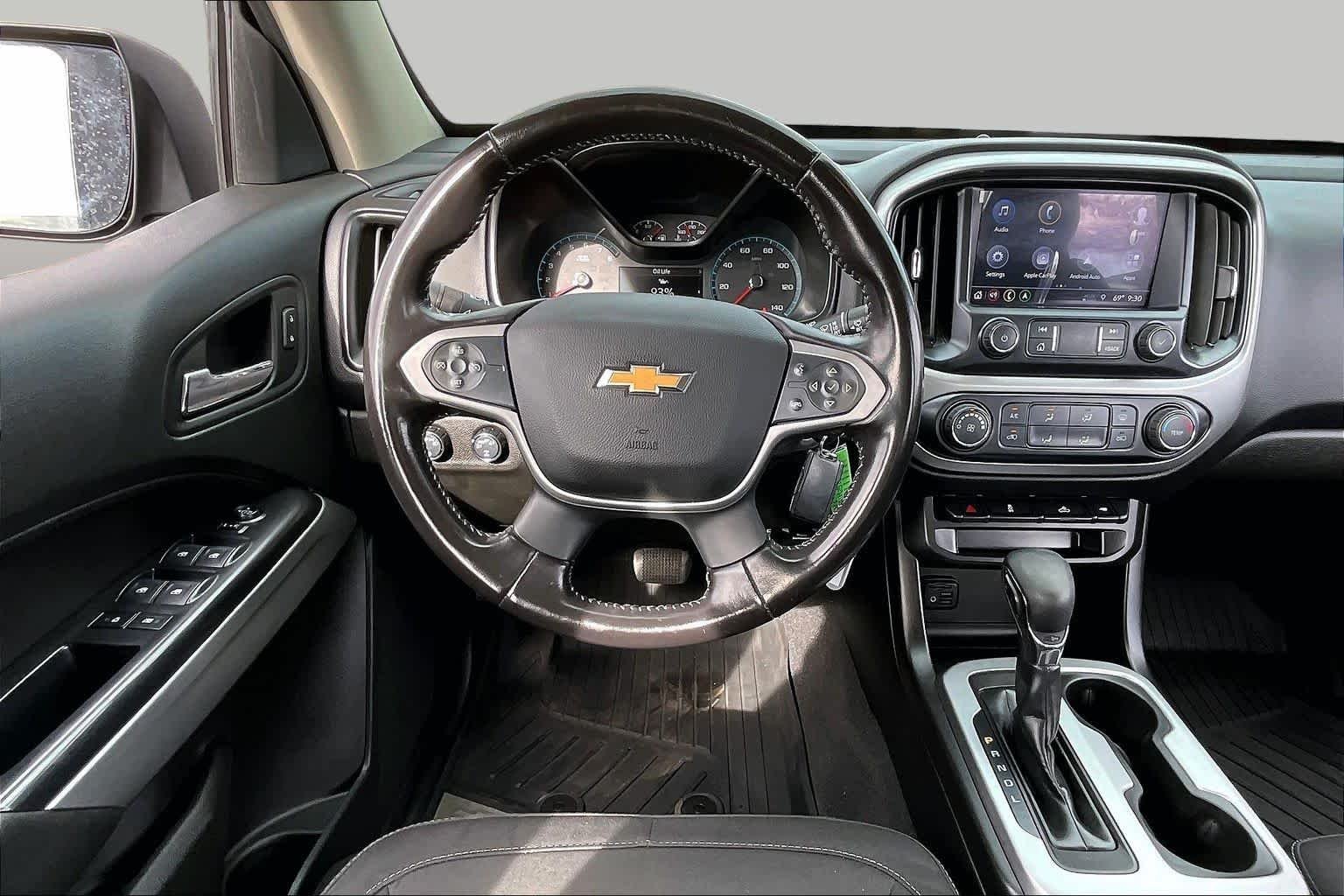 Used 2022 SATIN STEEL GRAY METALLIC Chevrolet 4WD LT image 6