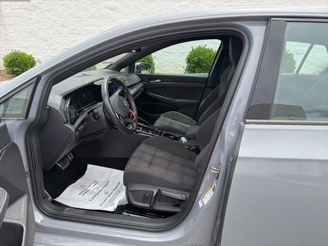 Used 2024 Gray Volkswagen 2.0T S image 28