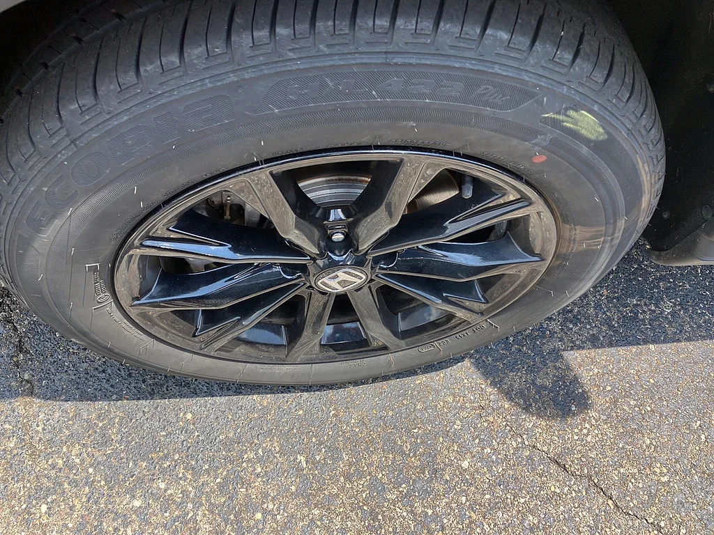 Certified Used 2024 Crystal Black Pearl Honda Sport-L image 4