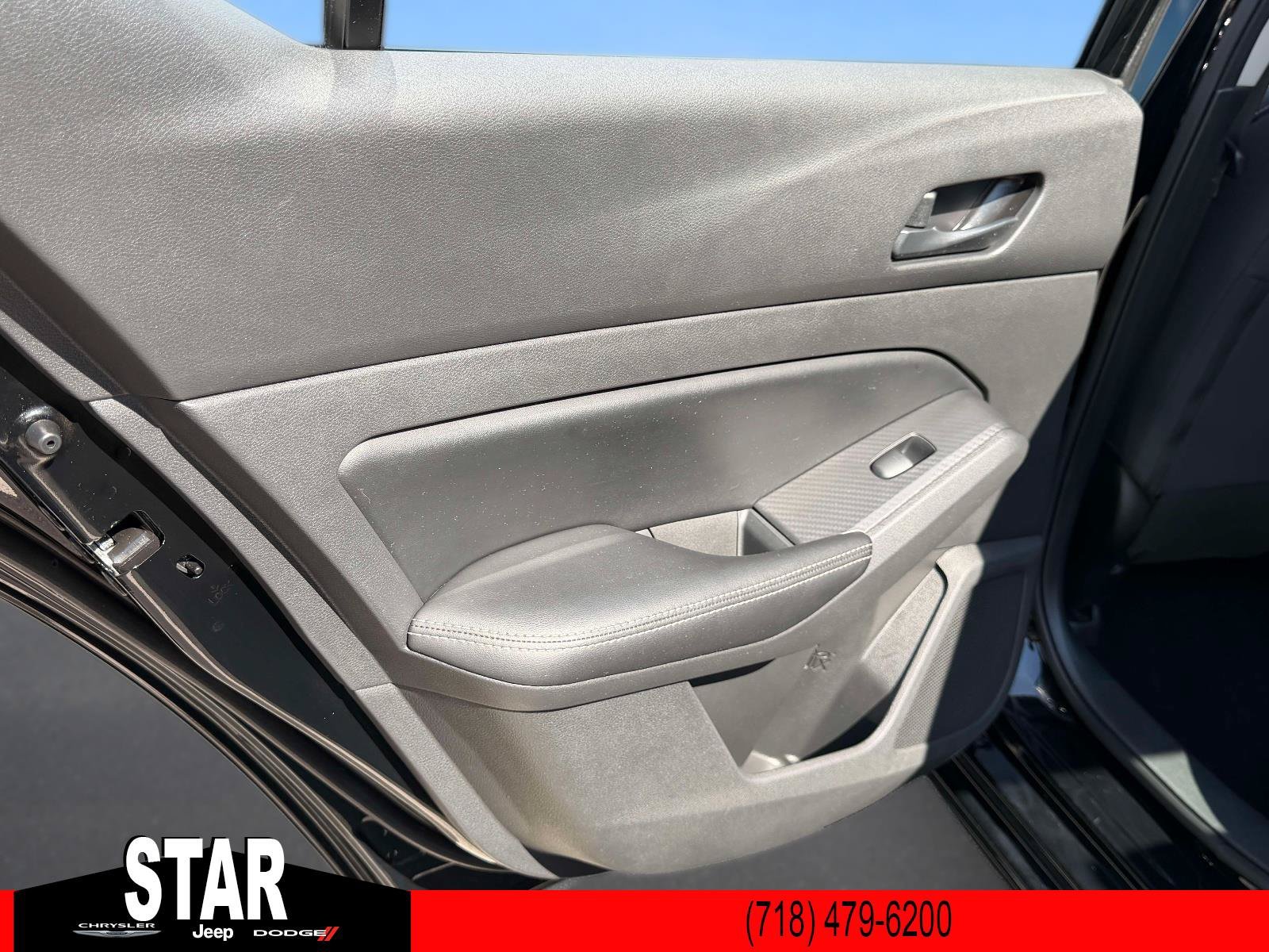 Used 2024 Super Black Nissan 2.5 SV image 10