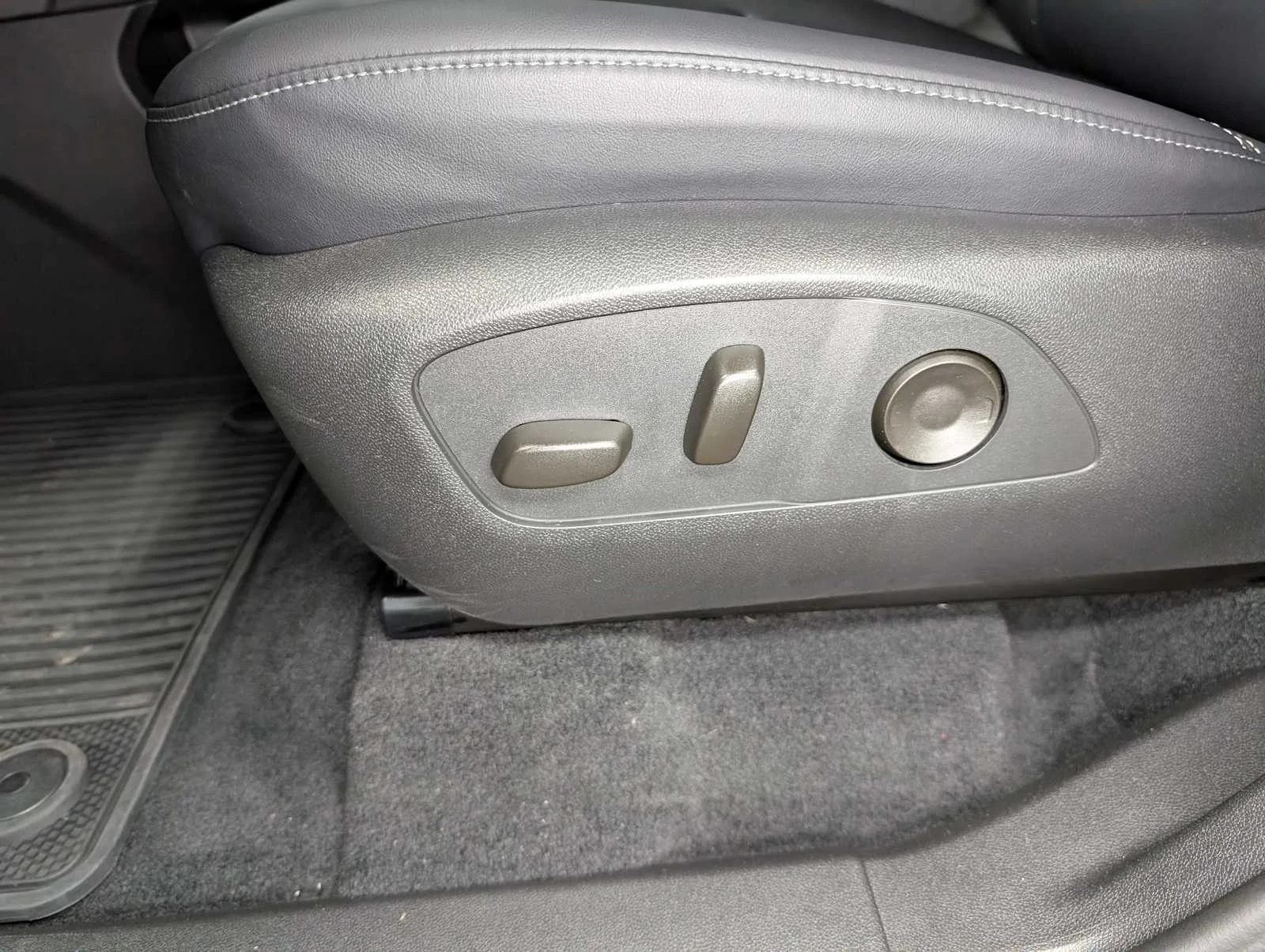 2026 GMC Acadia Elevation - Photo 35
