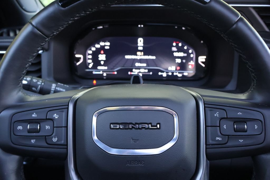 2024 GMC Yukon Denali Ultimate - Photo 31