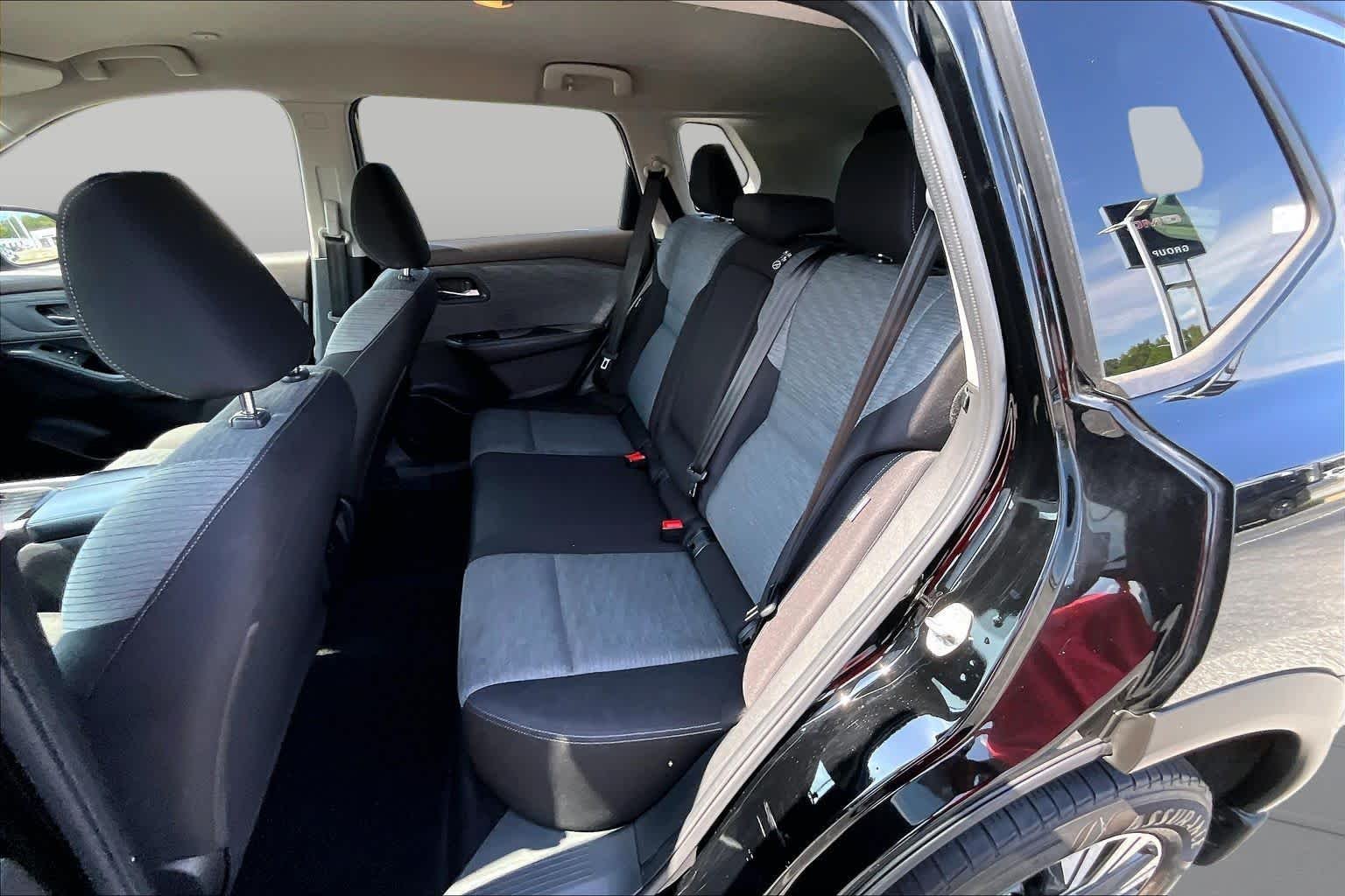 Used 2023 Super Black Nissan SV image 19